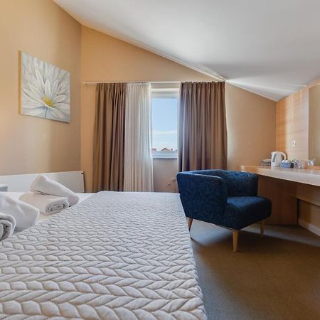 Hotel Sky Ζαντάρ Εξωτερικό φωτογραφία